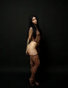 May_XX R Pic 8