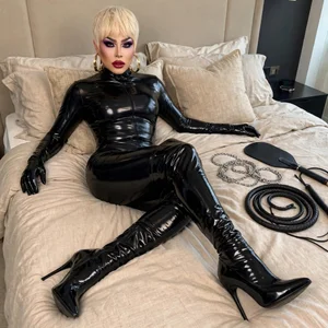 AntoniaSaints vlpvc blac Fotka