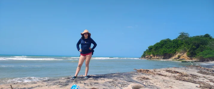 HunnyyLove Between the waves and the sand I found peace… and maybe also your favorite side of me 😘  3. fénykép