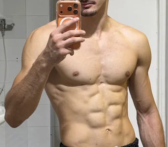 MisterTony85 Public Kuva