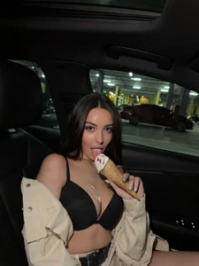 a little bit of me od Chris_Brunnet  2 snímek