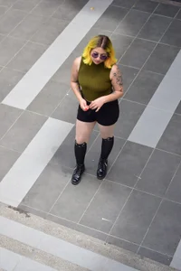 Morganoctiss: Yellow! 🤪 ( 2 фото)