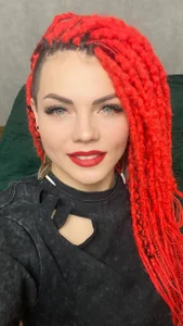 Maya_Levin Public Pic 3