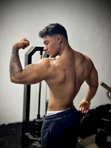 luigi_hot_ Public зображення 3