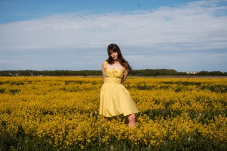 Zoe_Vee Yellow Dress in Bloom 圖片 6