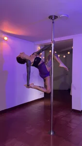 cold_leemonadee Pole process 🤸🏻‍♀️ Εικόνα 3