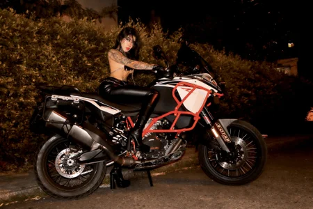 Zdjęcia Alexa_Fetish999 Night rolling:  5