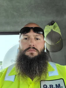 Public od Girthy-Man-Hammer  3 snímek