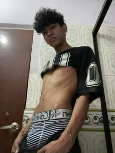 Limitless_boy Hi, I'm Dante 🤤🥵  8. fénykép