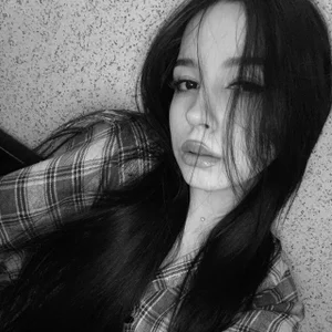 AngilaDoyal Public Pic