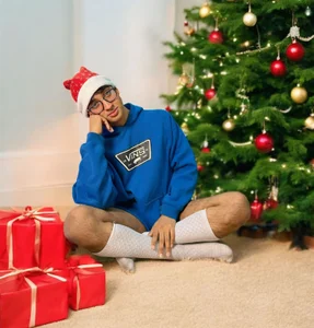 Dark_hairy_ merry christmas guyss!! Pic 3