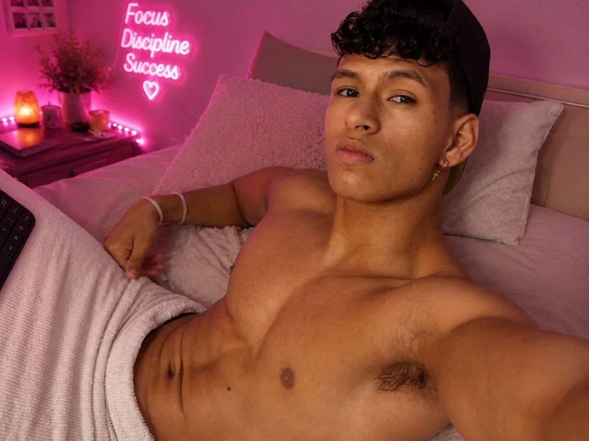 Nicolas_AthleticBoy Foto en Tendencia 3949