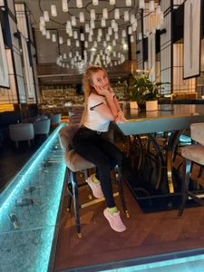 FreiaFlower Curly blonde hair and black jeans photoset  7. fénykép