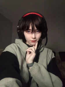 ShaynaLinley Public Pic