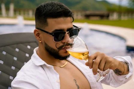 DickGriffith_ kullanıcısının ¡SUMMER!🌞 albümü -  6 fotoğraf