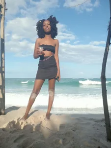 Candy_Angels: Shots on Beach ( 3 фото)