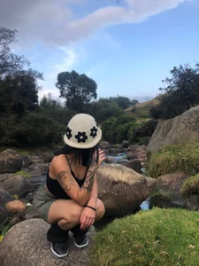 Kind_Scarlett trip Pic 3