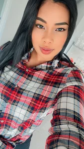 _caroline_jackson_ Selfies ⭐ Pic 2