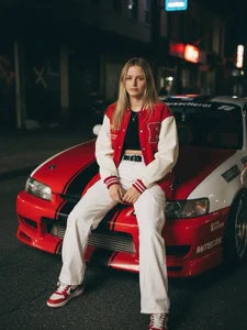 ToyaPletz Soft Lines Bilde