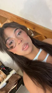 Sol_Vanegas soy toda tuya mi amor รูป  2