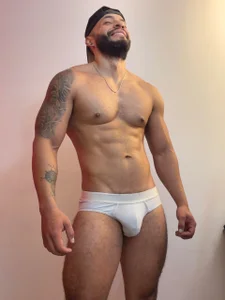 Mike_savage3 WHITE 🤍 Immagine  3