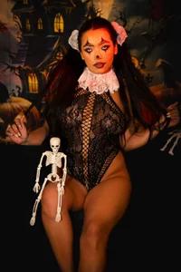 emma_carterr1 happy halloween🎃🔥 Bilde 4