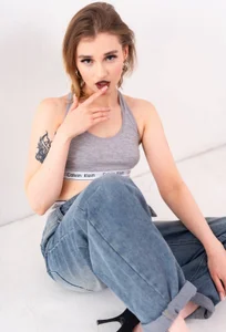 DelanaHenter Photo session just for you Pic 4