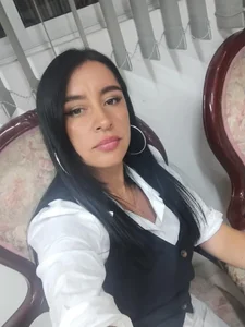 hailey85 BESOS Immagine 