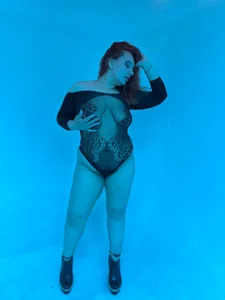 RoxieJackson I don't need words, my body already says it all Pic 3