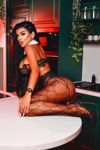 EleniaDevonsのPublicの 6枚の写真