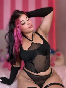 AliiceBrown_のGlamor and sensualityの 4枚の写真