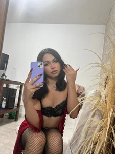 megan_alの"Subtly irresistible" 😈😈の 3枚の写真