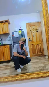 Bryan_Rossi . টি ছবি