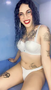 sweetie_tsgirl_ Public Pic 4