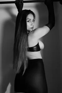 BiancaPierce 🖤 Dark Silhouette 🖤 Pic 4