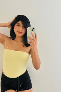 Rosie_Jones_ Public Pic 2