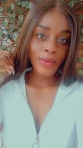 anisha_zambrano Public Immagine  4