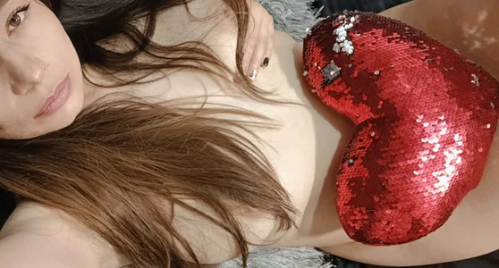 _michonne_ Red❤️ slika