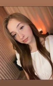 EvelinRoycePublic图片 2