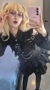 NEZUKO_MITSURI Misa Amane Cosplay | Gothic Kawaii Model ⛓️💀 Pic 3