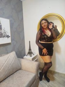 Emily_mouns Public Pic 4