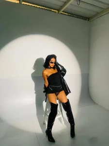 sex-on-fire SWEET PARIS Pic