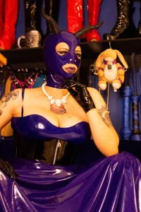 DominatrixBlue Blue latex Pic 4