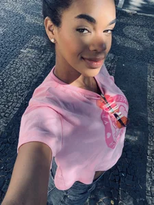 Cammgirlmii Public Pic