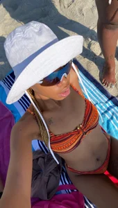 Skyesika_MandylahottのPublicの枚の写真