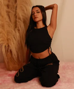 Aisha_Vex A sexy brunette girl slika