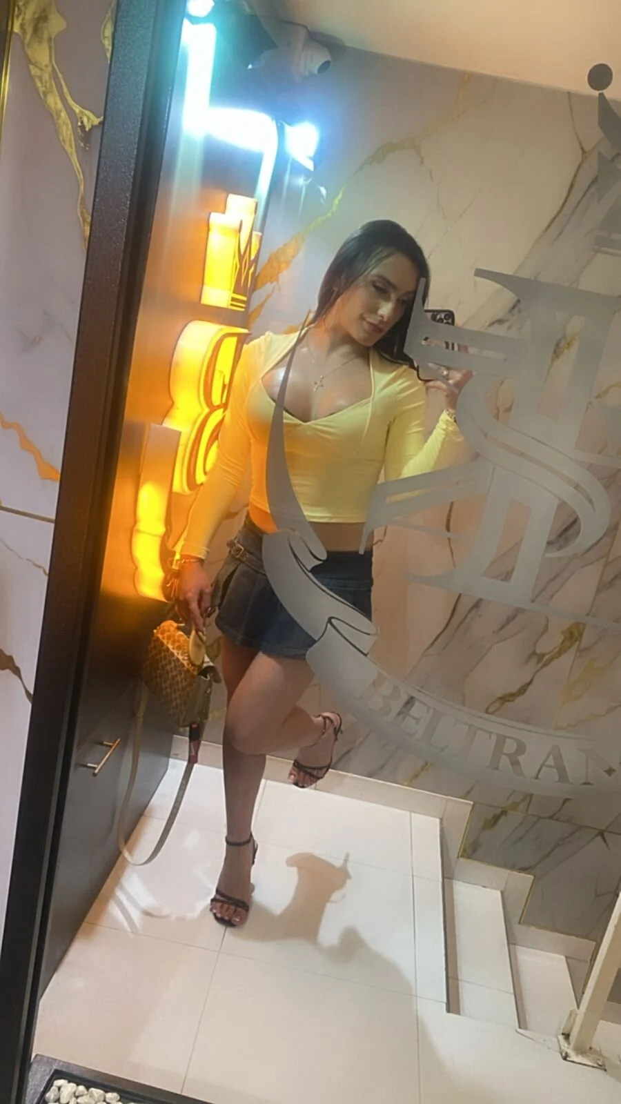 Ảnh Thịnh Hành của scarlett_taylor007 6168