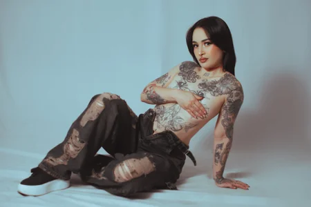 MadissonPaytonn kullanıcısının Midnight Curves albümü -  3 fotoğraf