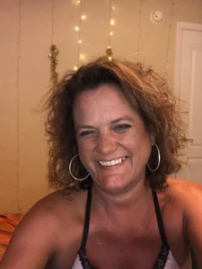 AmazonMilf Public Pic