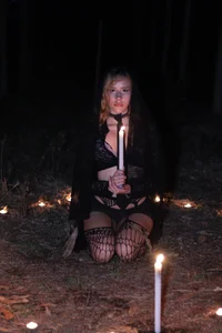 Lizzy_Monroe sexy Pic 5